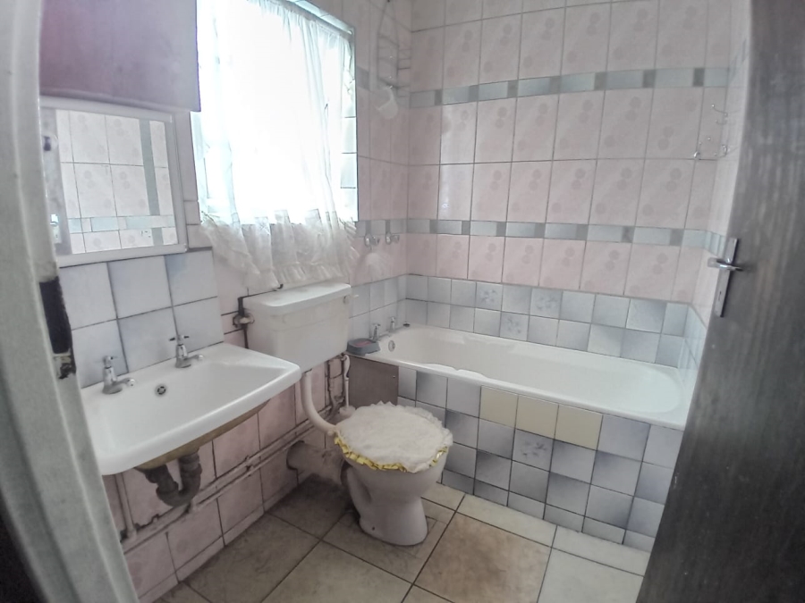 3 Bedroom Property for Sale in Beacon Valley Western Cape